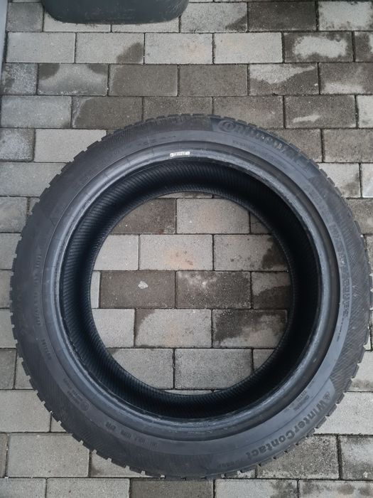 Vând o anvelopa de iarna 275/40/20