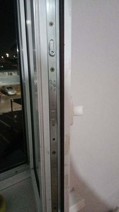 Ремонт окон замена уплотнителя (резины)