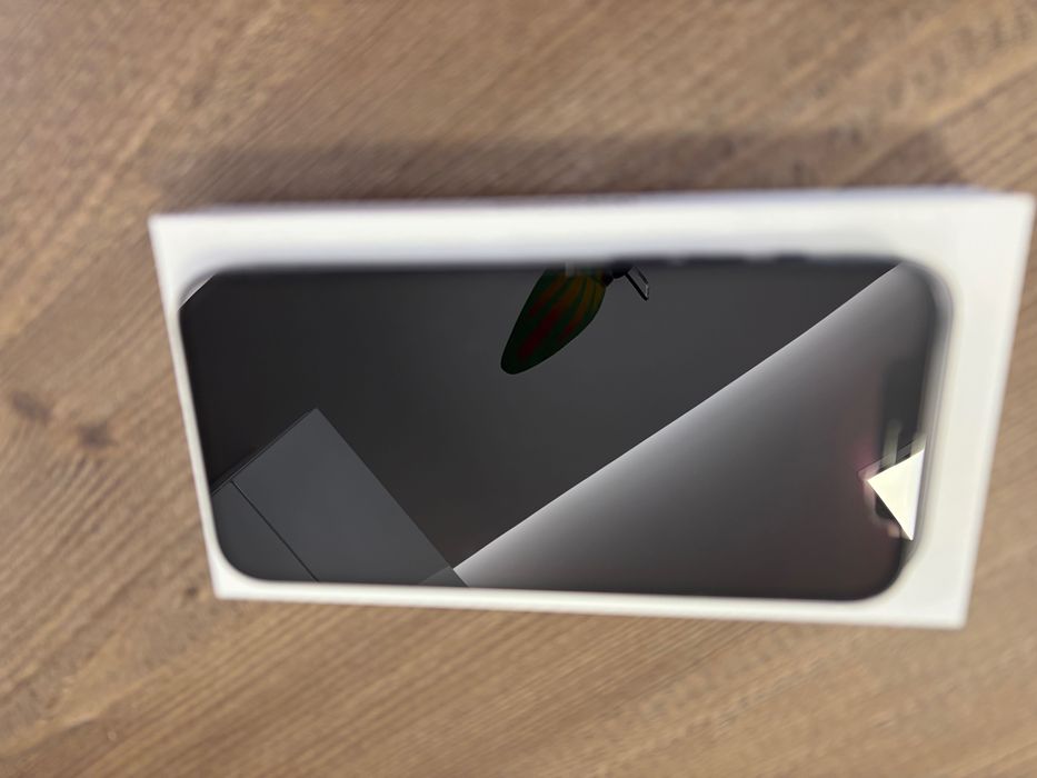 iPhone 12 64GB - black