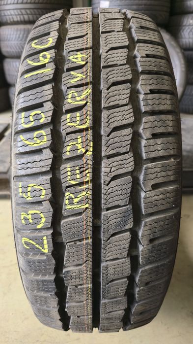 1 anvelopa iarnă Khumo 235/65/16 C