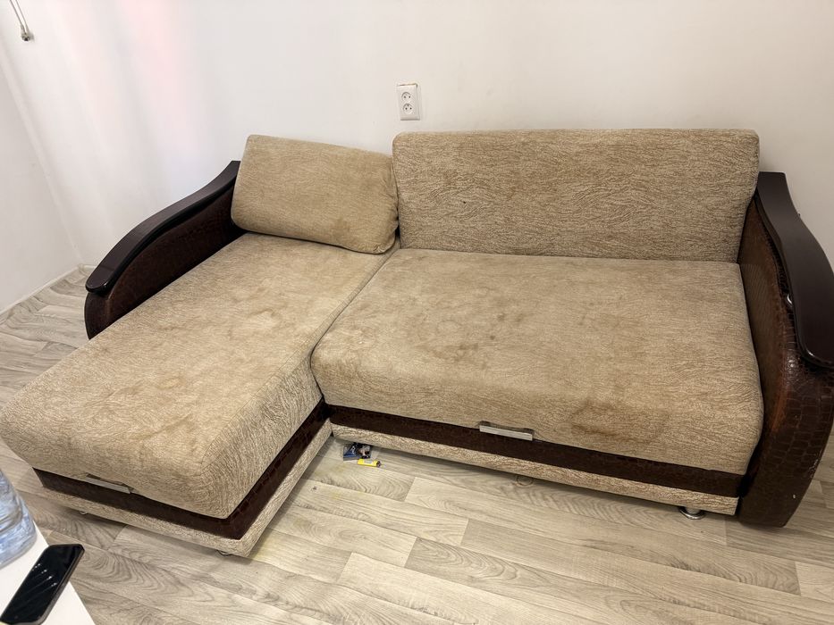 Продам диван для гостиной можно и на детский