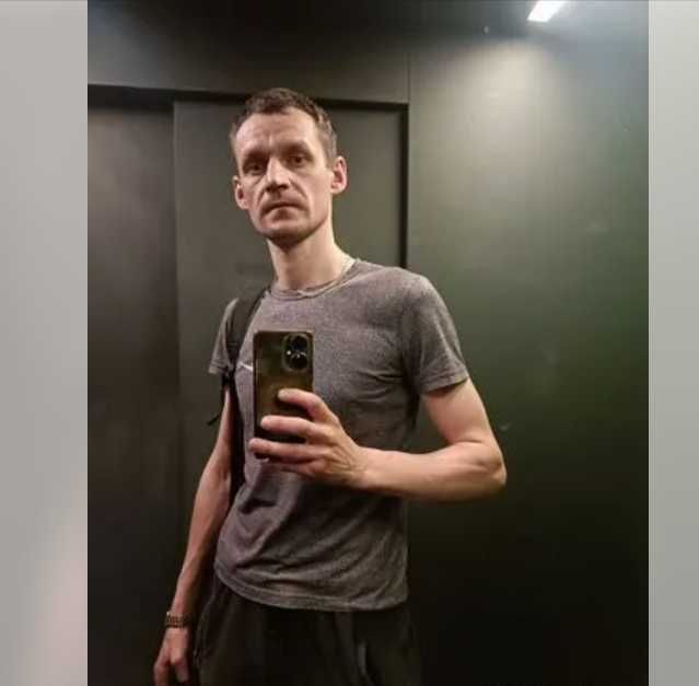 Установка мебели, сборка стеллажей, комода и тумбы