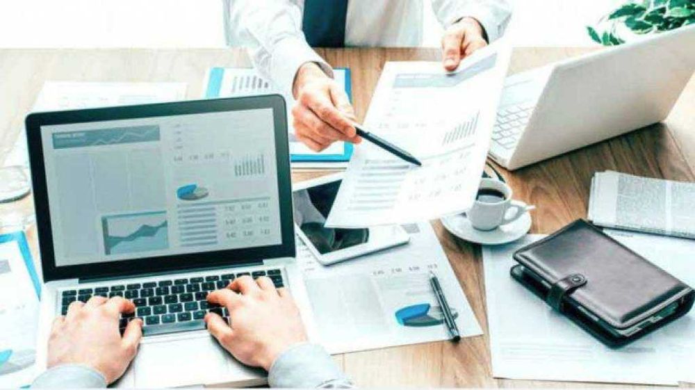 Молиячи Хизмати. Финансист. Эгзел Гуглшитс