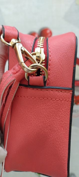 Дамска чантичка цвят корал