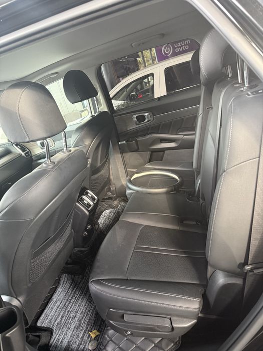 Kia sorento.  2023. Yil