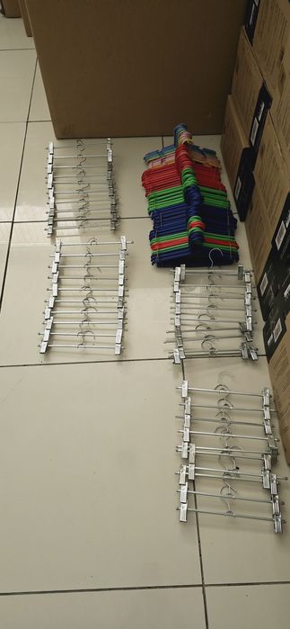 Продаётся детские вешалки