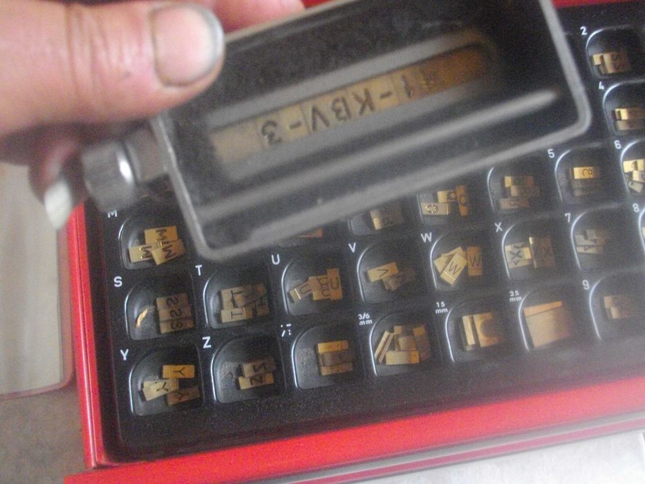 Автосервизен Пневматичен К-т Гравиране Номер/Греда/ Тресчотка STANLEY