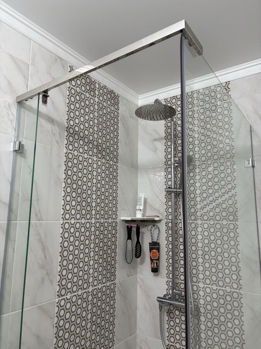 Душевая кабина из каленного стекла