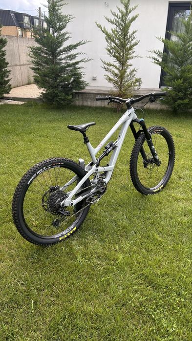 YT Capra Core 2 MX