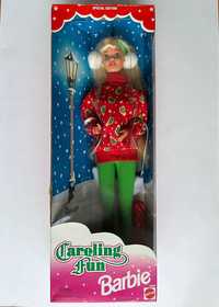 Кукла Caroling Fun Barbie 1995 года