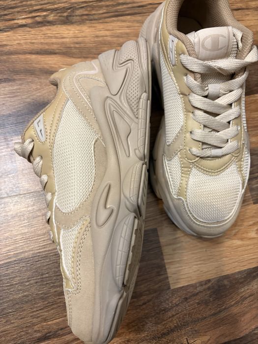 Adidasi Champion Chris W