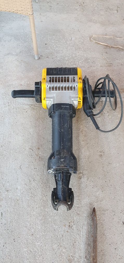 Picamer/ciocan demolator Dewalt D25980 QS