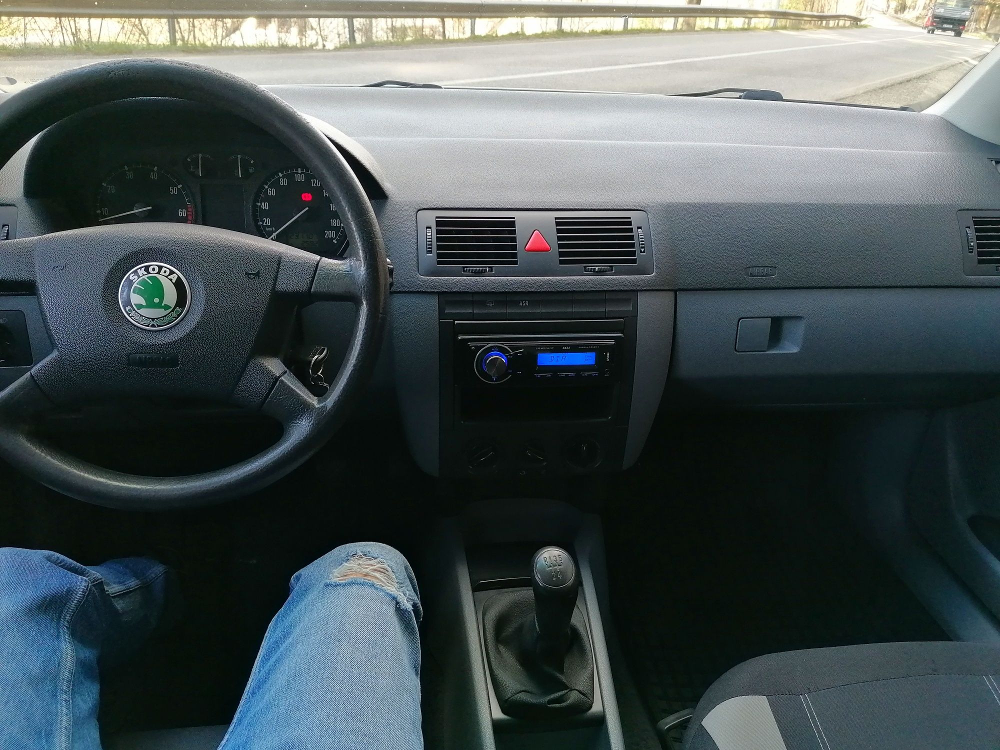 Skoda fabia  2003