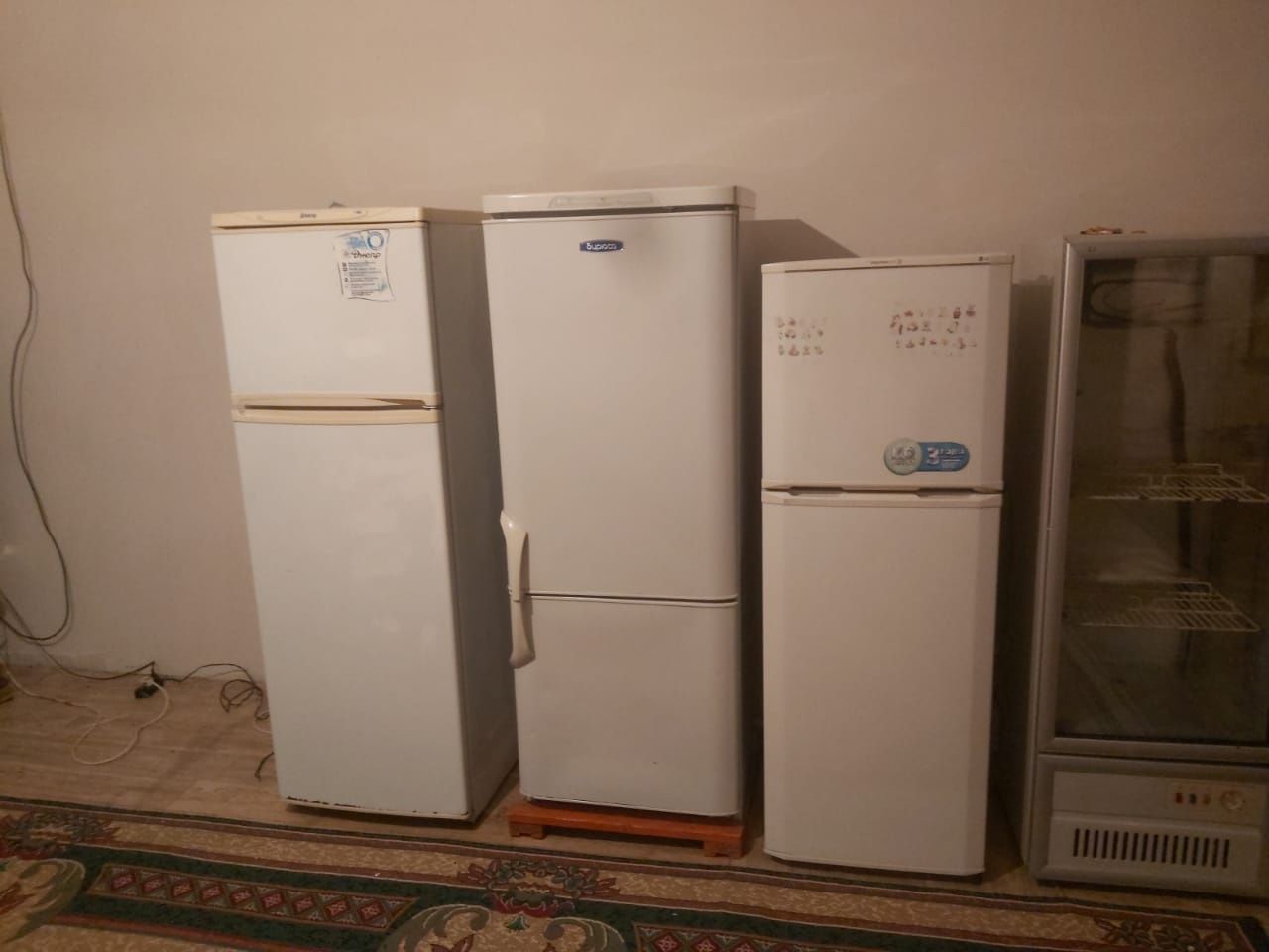 Холодилники рсзные высокие средние маленькие в хорошем рабочем состоян