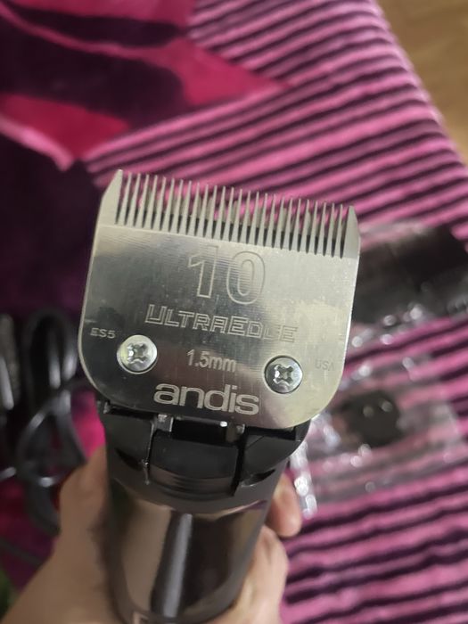 Mașina de tuns câini