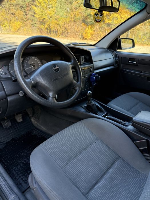 Опел Омега 2.2 cdi Комби