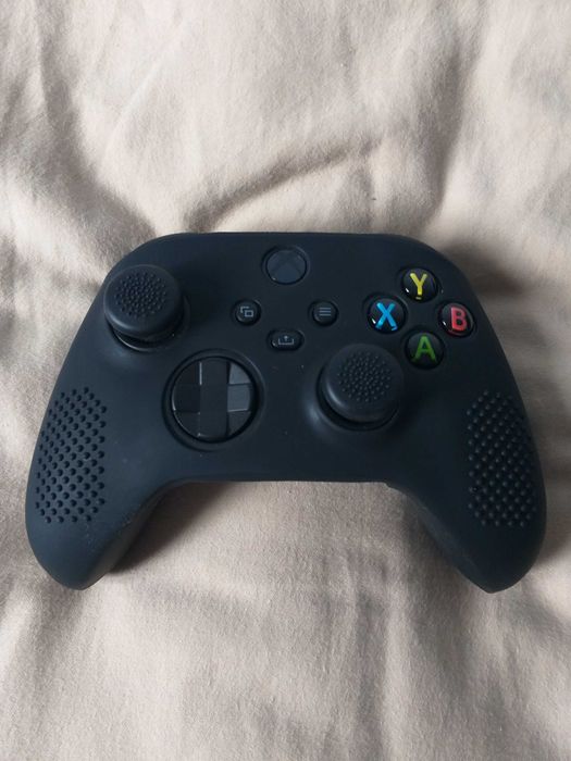 Consola Xbox Series X Noua (folosită de 3 ori, Husa joystick inclusa)