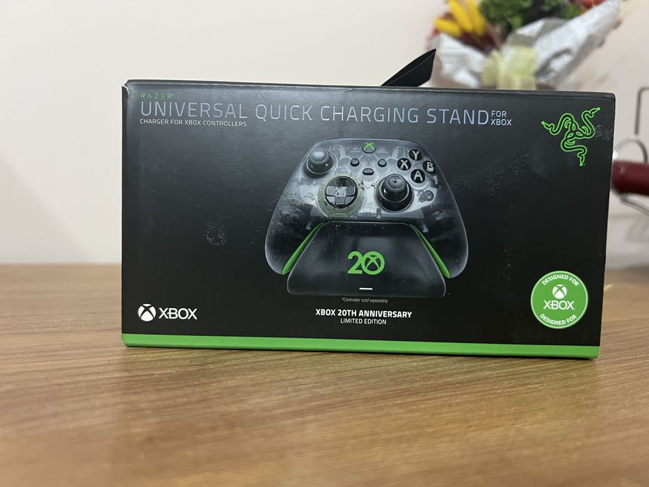 stand de încărcare rapidă universal Razer pentru controlerele Xbox