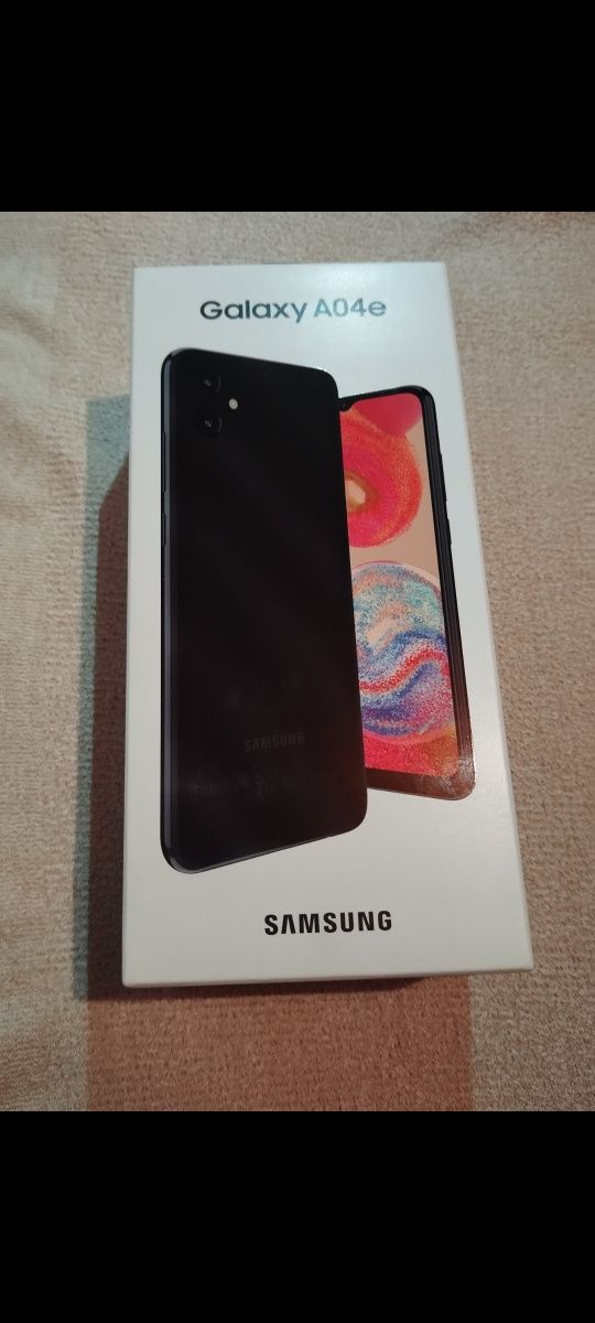 Galaxy A04e  ochilmagan karobkada