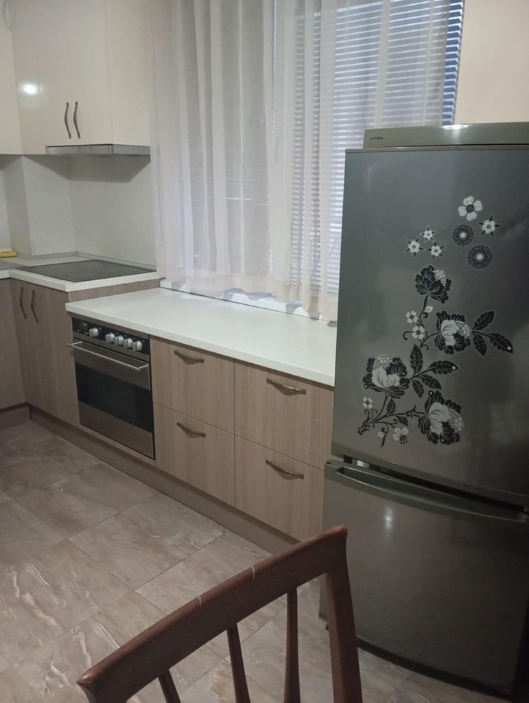 Дава се под наем Двустаен апартамент в Варна, Виница - 50 кв.м за 357 € - Снимка #1