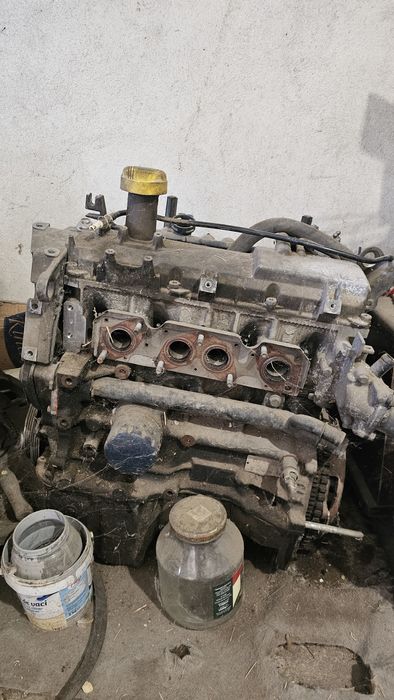 Vând piese Solenza 2005