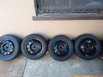 Dunlop 195 60 R15 iarna + jante 5x100