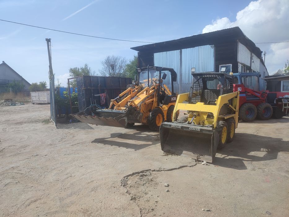 Închiriere Buldoexcavator CX1 Bobcat Cilindru Compactor Moniexcavator