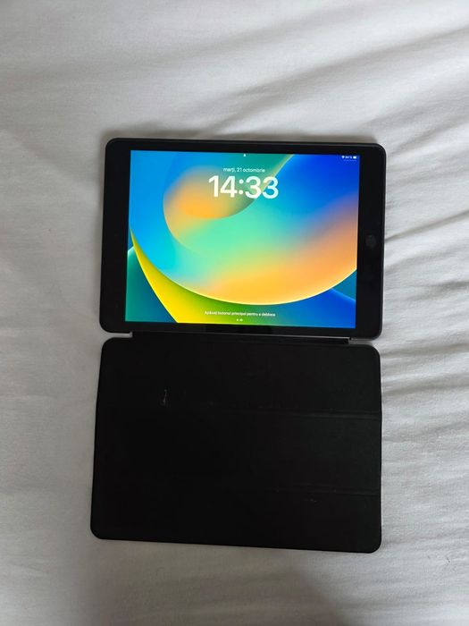 Apple IPad Generatia 9 Stocare 64Gb CELULAR+ WI-FI impecabil