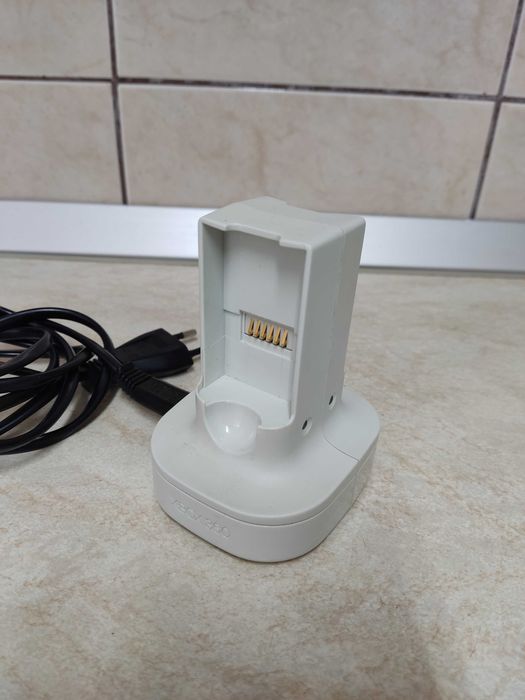 Încărcător pentru acumulatori maneta xbox 360