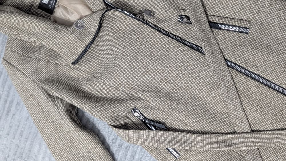 Продам пальто (весна, осень)