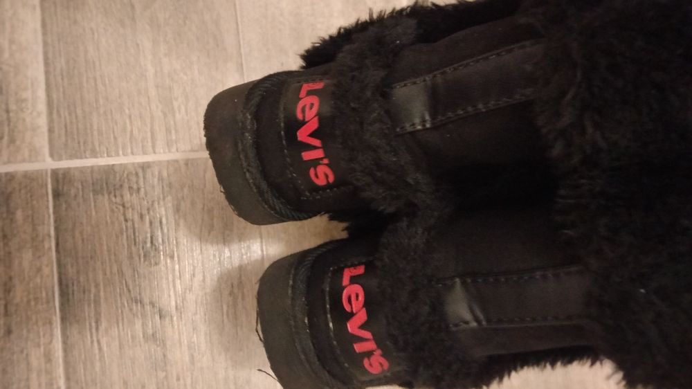 Vând cizmulițe de iarnă