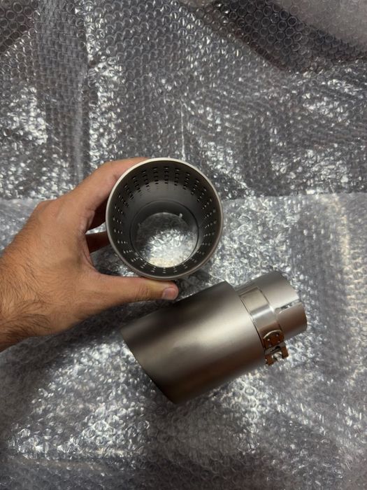 Tipsuri evacuare stil Akrapovic