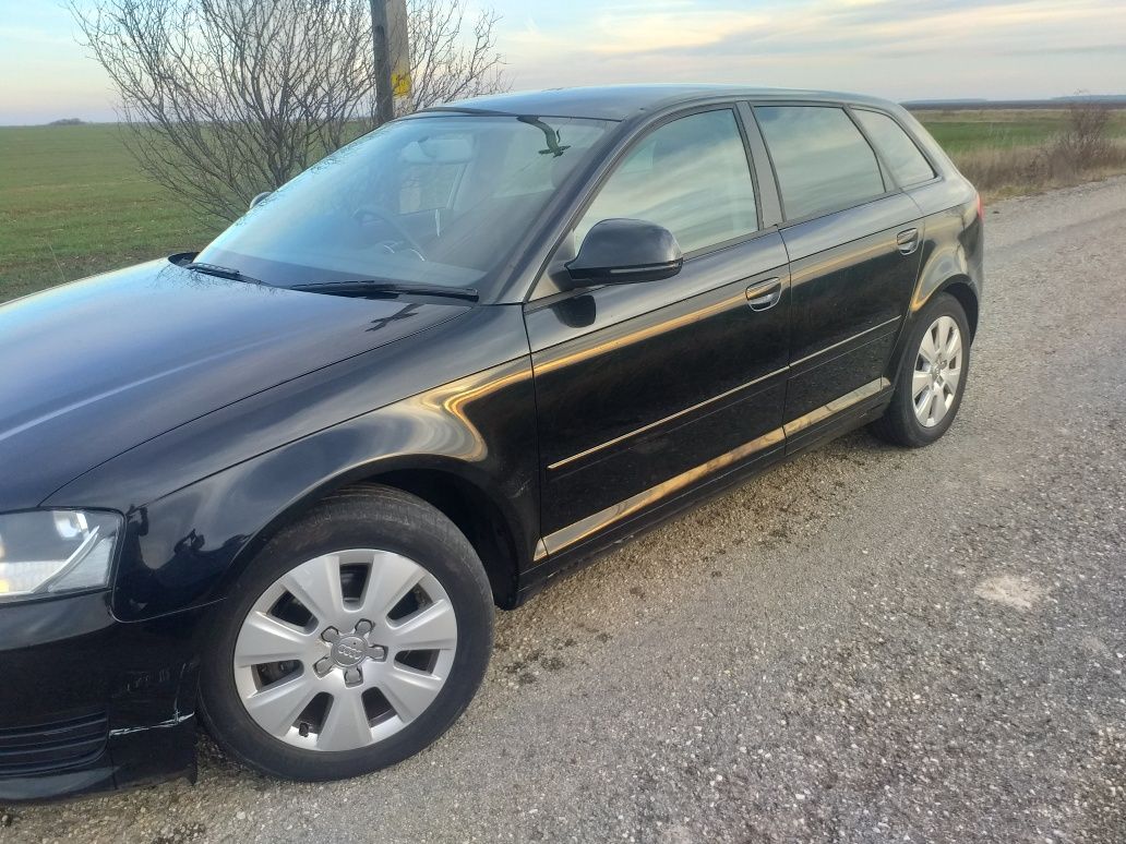 Dezmembrez Audi A3 8P 2009 2010 2011 2012 1.9 TDI BLS LY9B