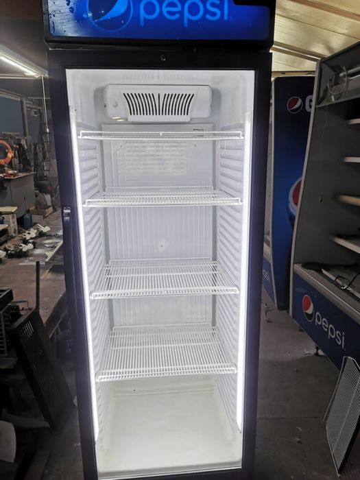 Vitrina frigorifica verticala 200cm inaltime 67cm latime