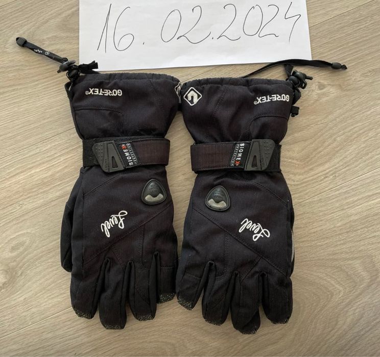 Manusi Level Gore-tex, marimea XS, potrivite pentru snowbording
