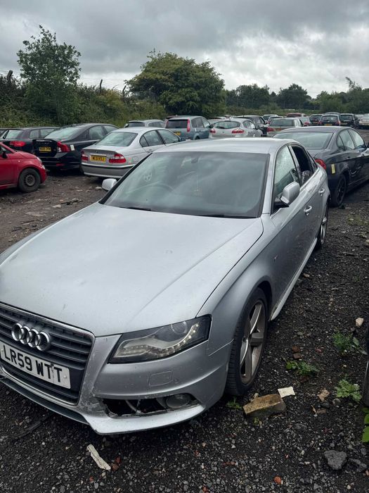 dezmembrez Audi A4 B8 2.0 TDI cod CAHA cutie 6 trepte cod LLQ culoare