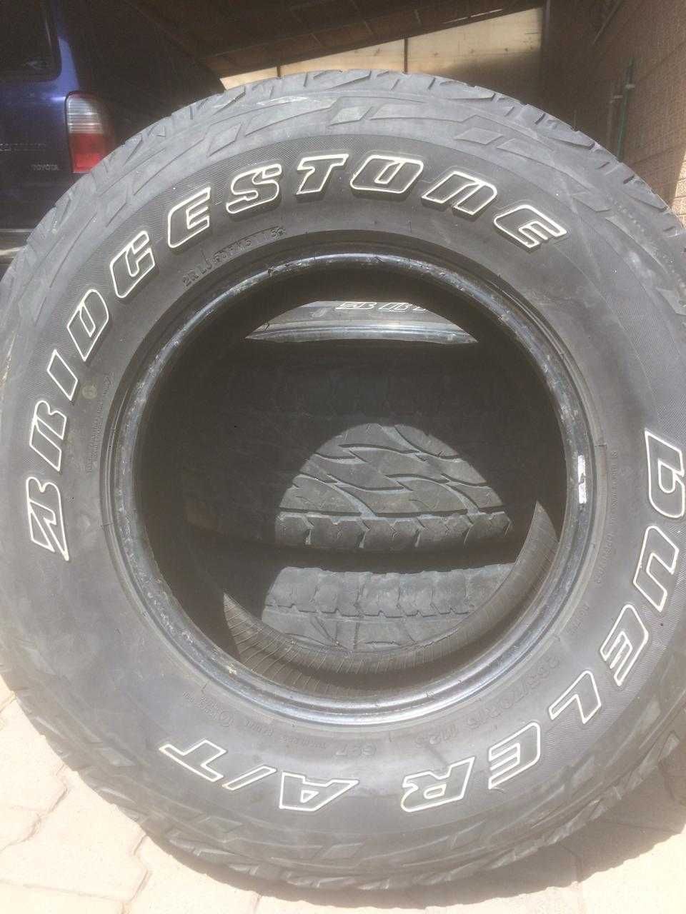 4 шины Bridgestone Dueler A/T 697 265/70/16 грязевые