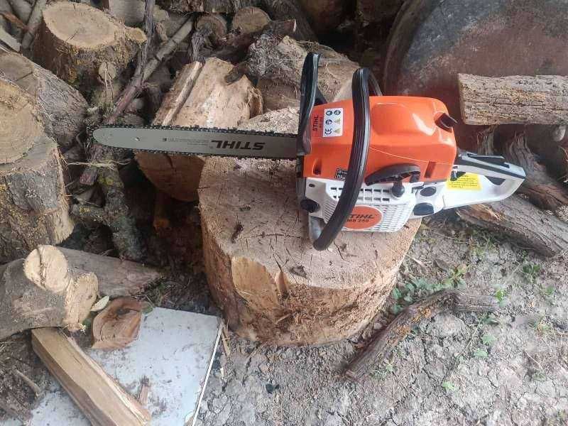 Чисто нова резачка за дърва SHIL MS 250