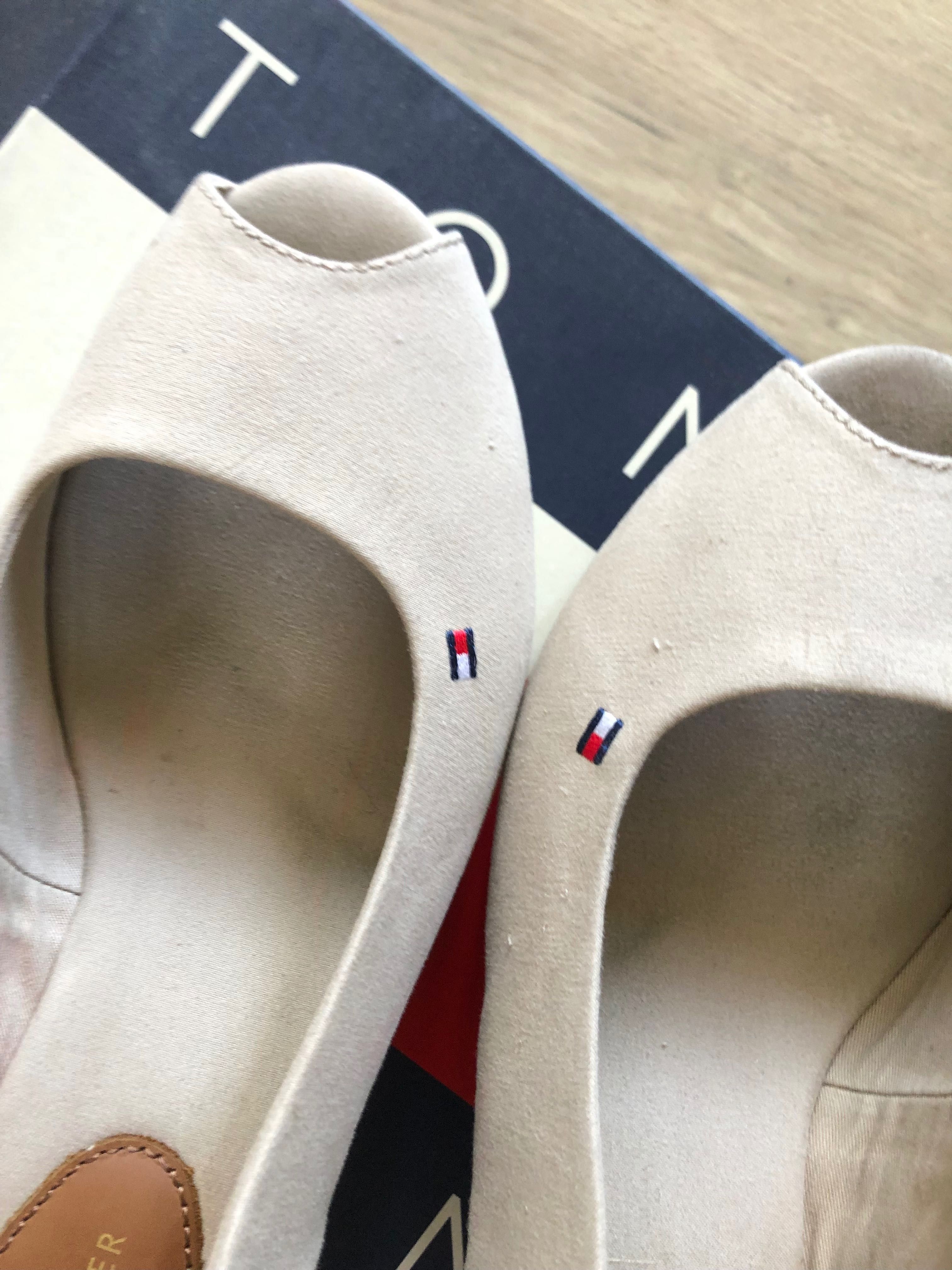,Tommy Hilfiger размер 38