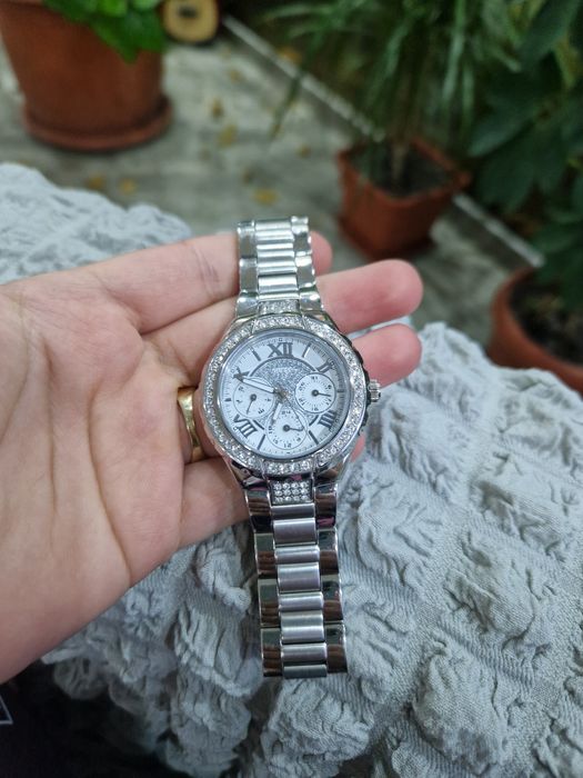 Ceas original Guess NEFUNCȚIONAL