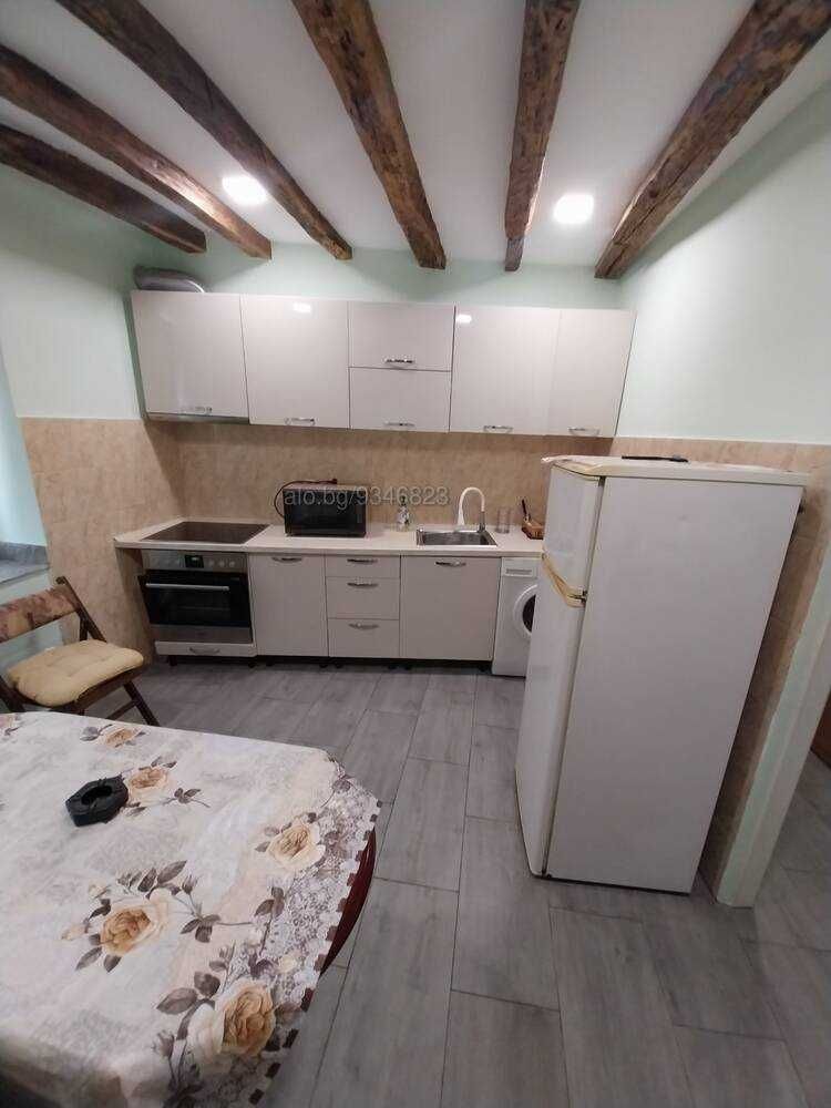 Двустаен, Куршум чешма