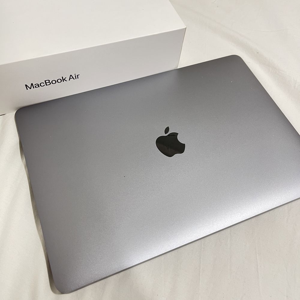 Macbook air 13 в отличном состоянии