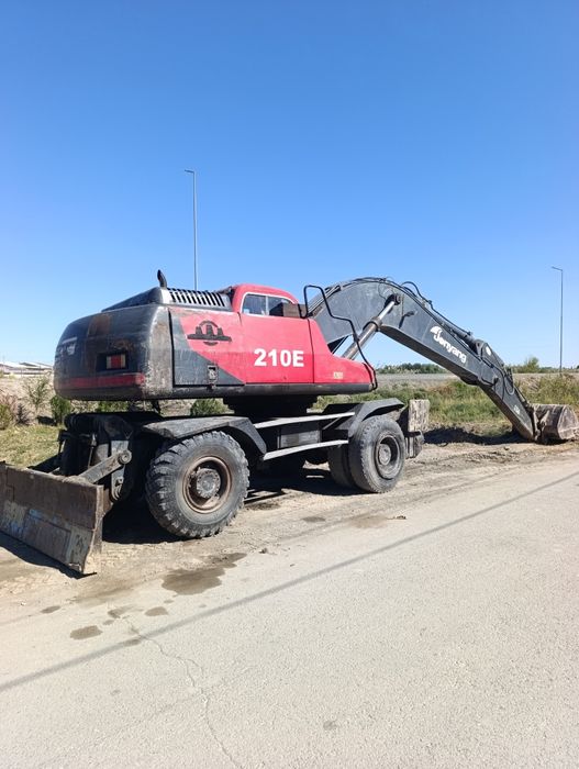 Jongyang 210 Ekskavator  Sotiladi