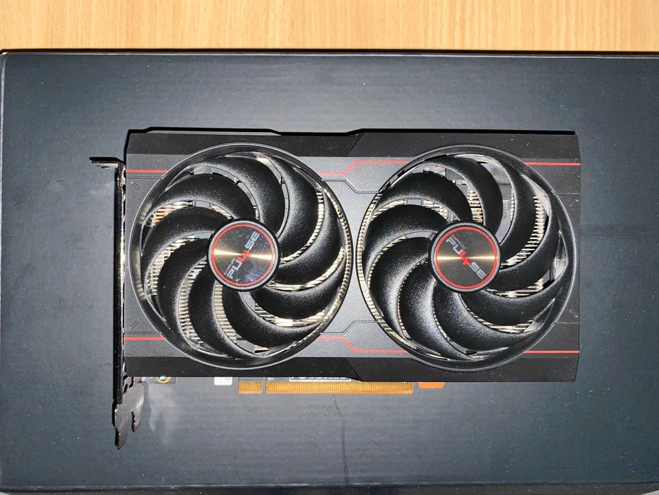 AMD Radeon RX6600 8gb