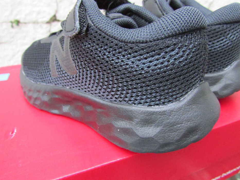 Детски маратонки New Balance 520 V8