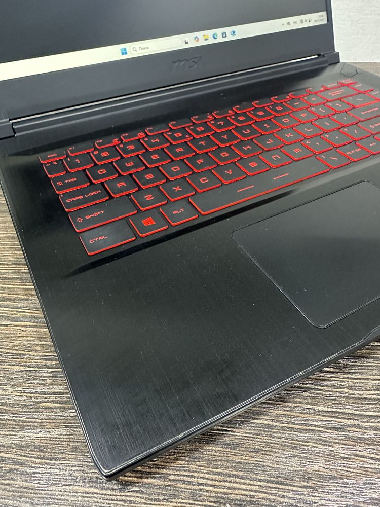 12-ядерный мощный i7 ноутбук MSI для игр и графики