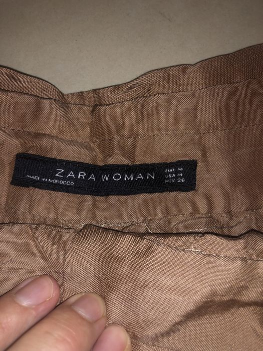 Fusta Zara Woman, noua fara eticheta, mar. M