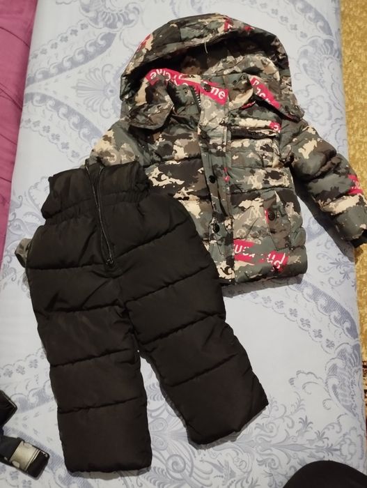 Продам  комбез на мальчика