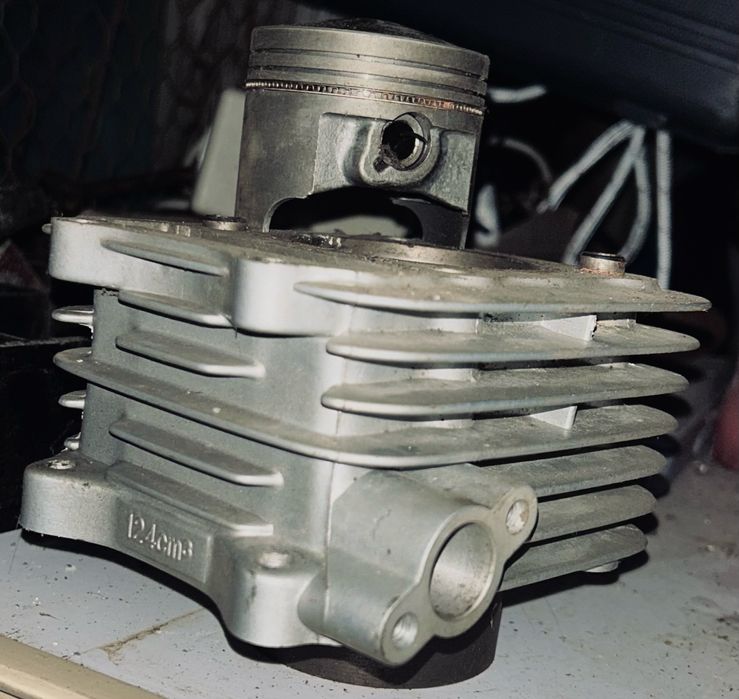 Set nou motor Suzuki DR 125 cilindru piston