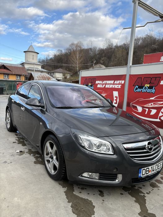 Opel insignia 2010 in stare foarte buna accept varinate